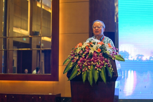 江苏省公路学会副秘书长谢家全.jpg