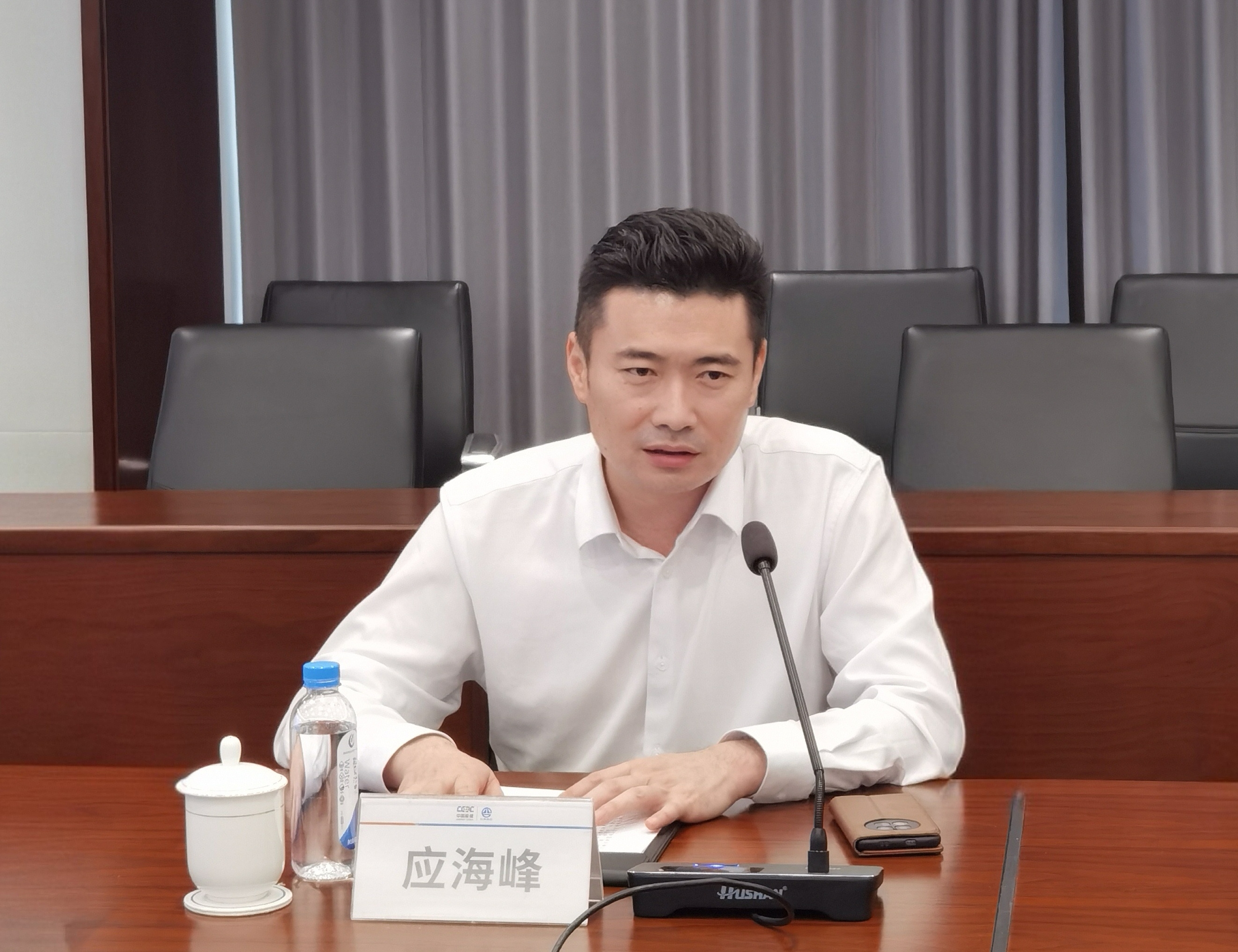 1744019036917524xnAR.jpg 集团副总裁(规划设计)应海峰.jpg